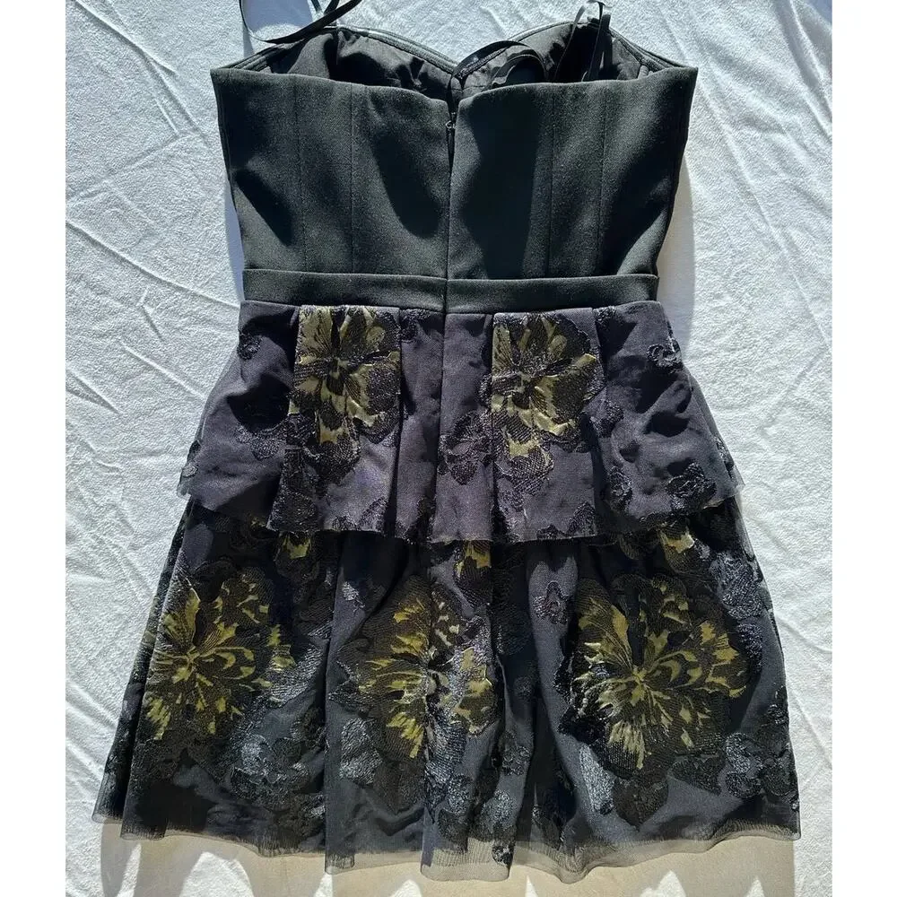 NWT BCBGMaxazria Size 4 Sleeveless 